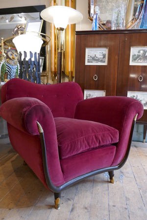 A pair of luxurious Guglielmo Ulrich armchairs circa 1940 . With gilt bronze embelishments.