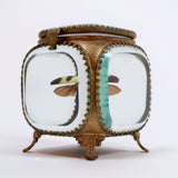 Jewel beetle in a gilt metal jewel casket by Les Couilles du Chien .