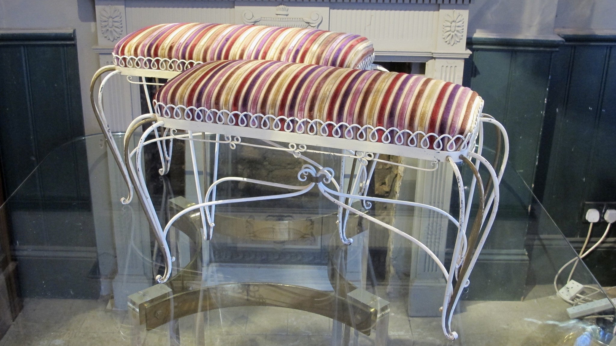 X Pair of italian 1950s upholstered Benches
