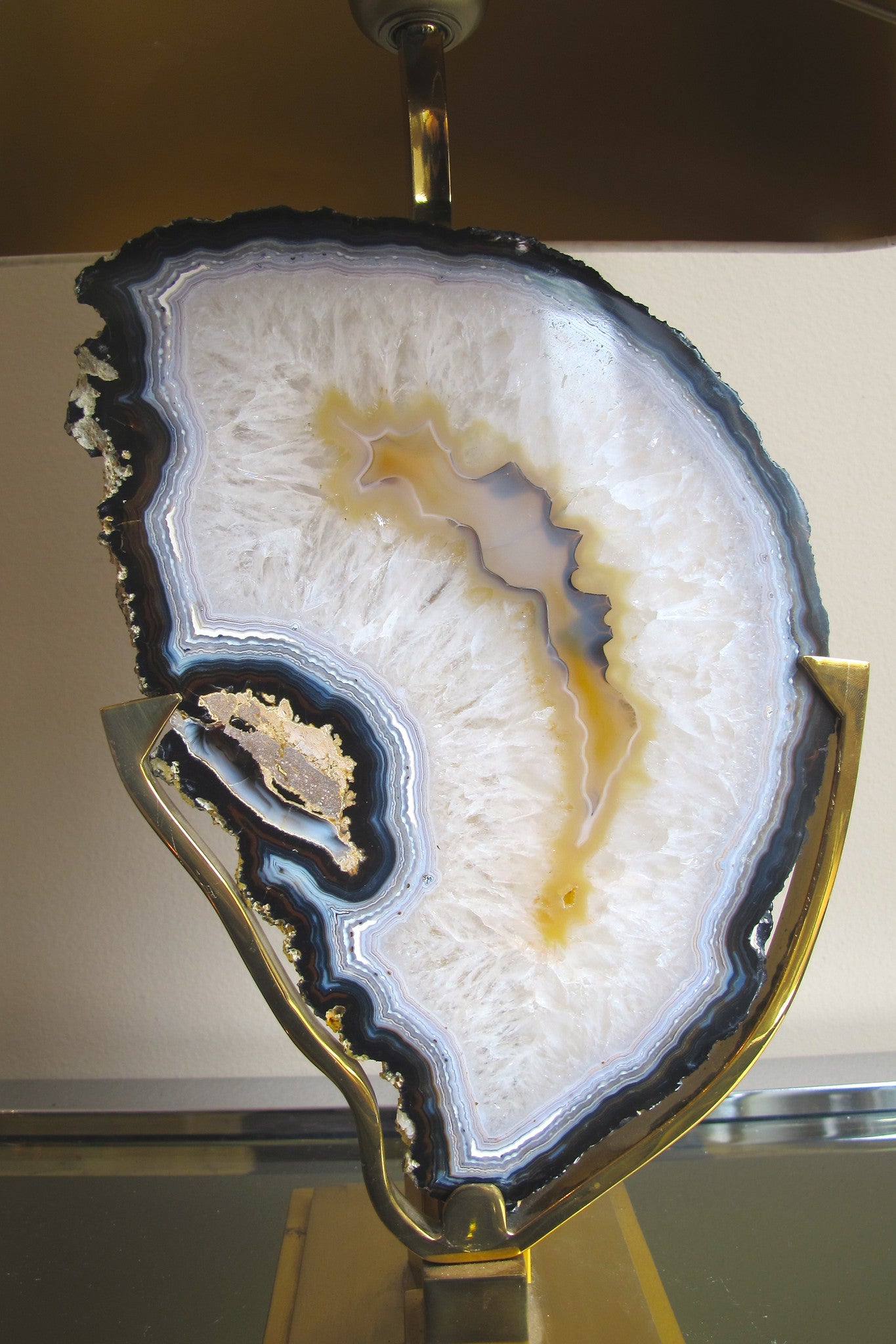 X Impressive 1970s brass and agate table Lamp in the style of Willy Daro.