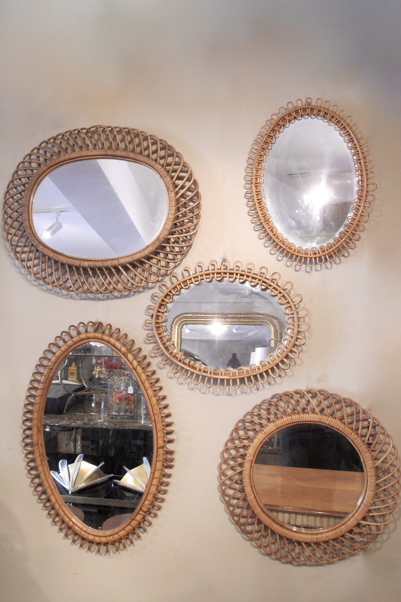X Set of 5 1950s italian rattan Mirrors