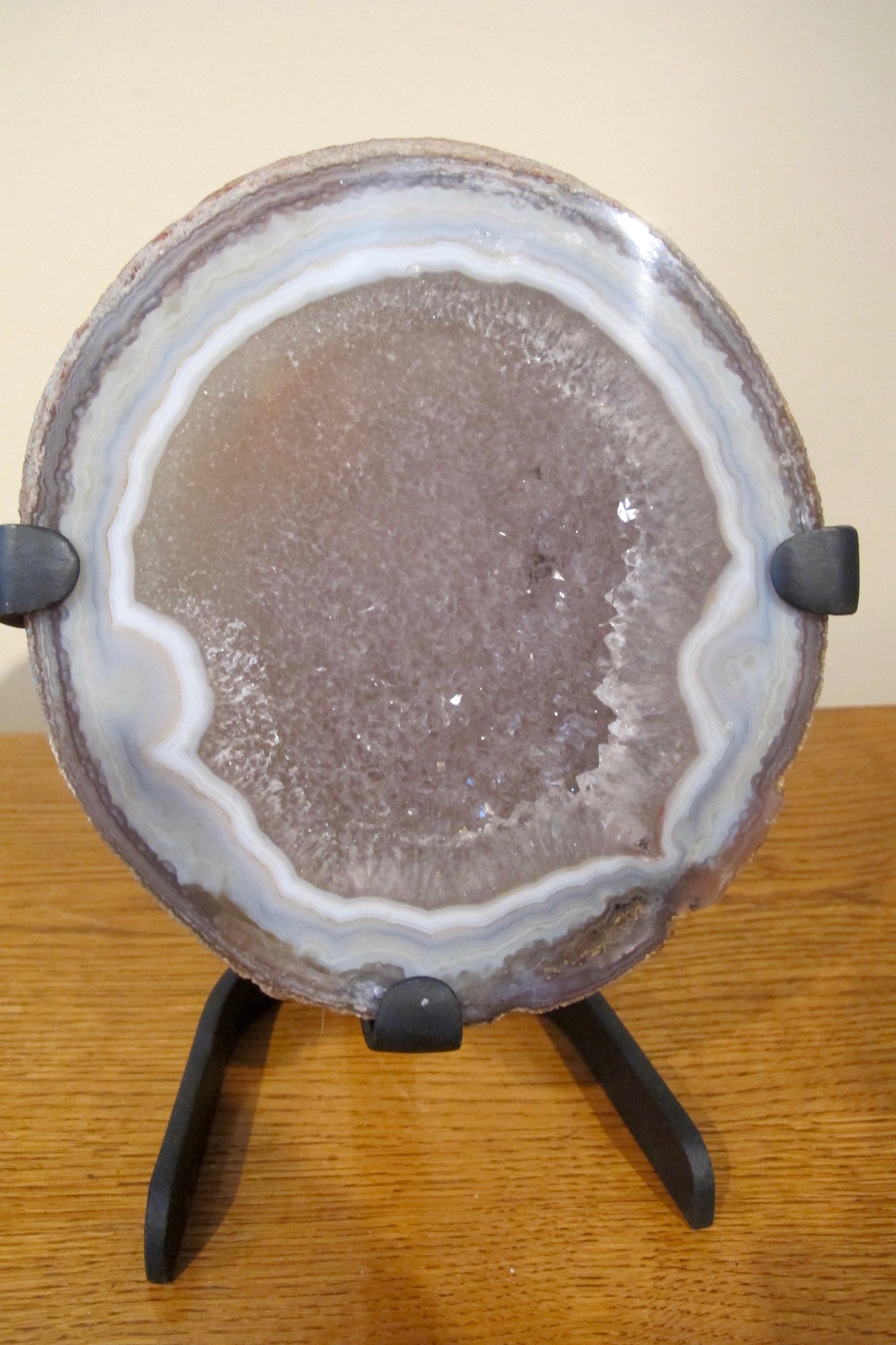 Mineral on a stand