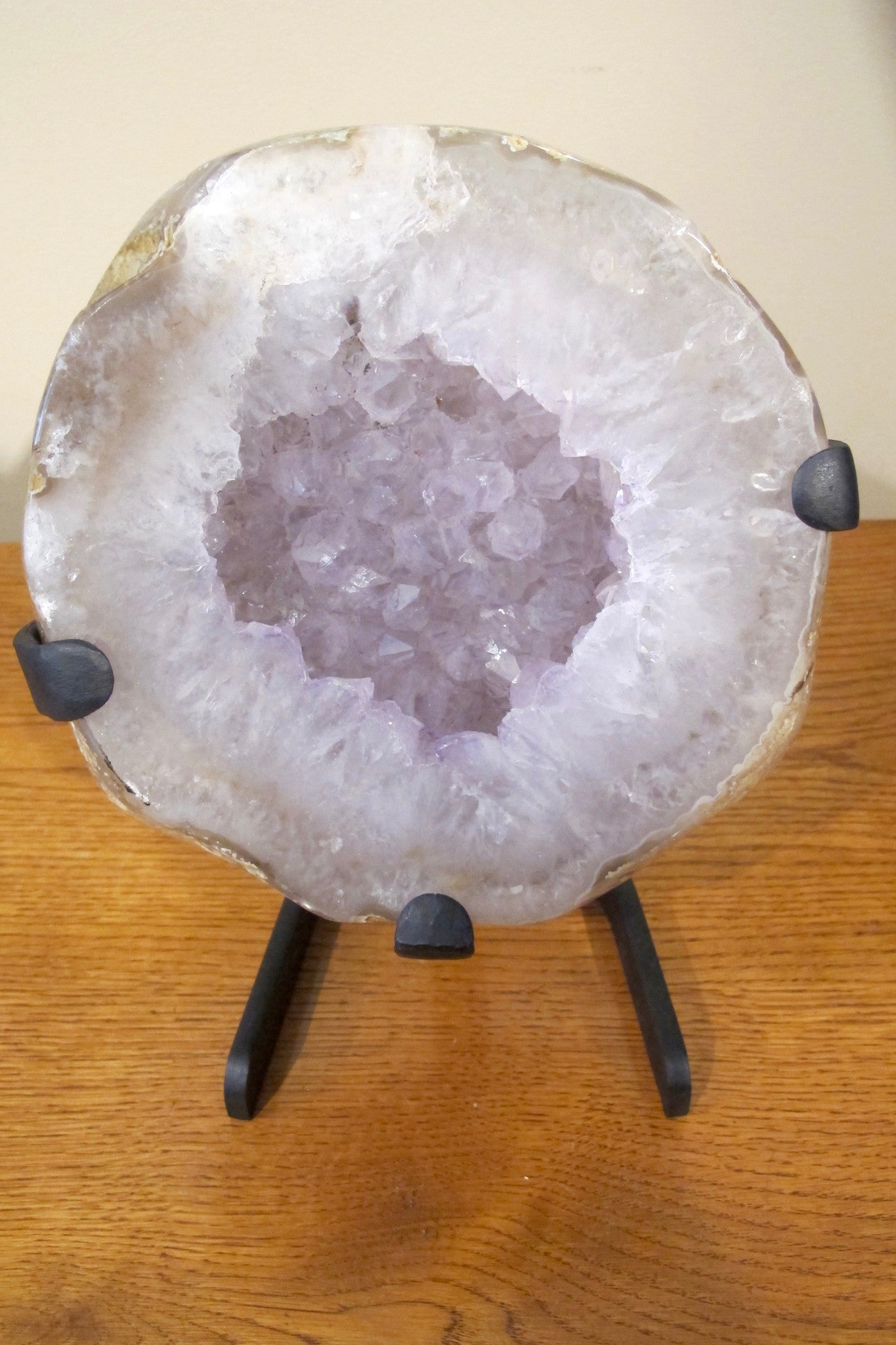 Mineral on a stand