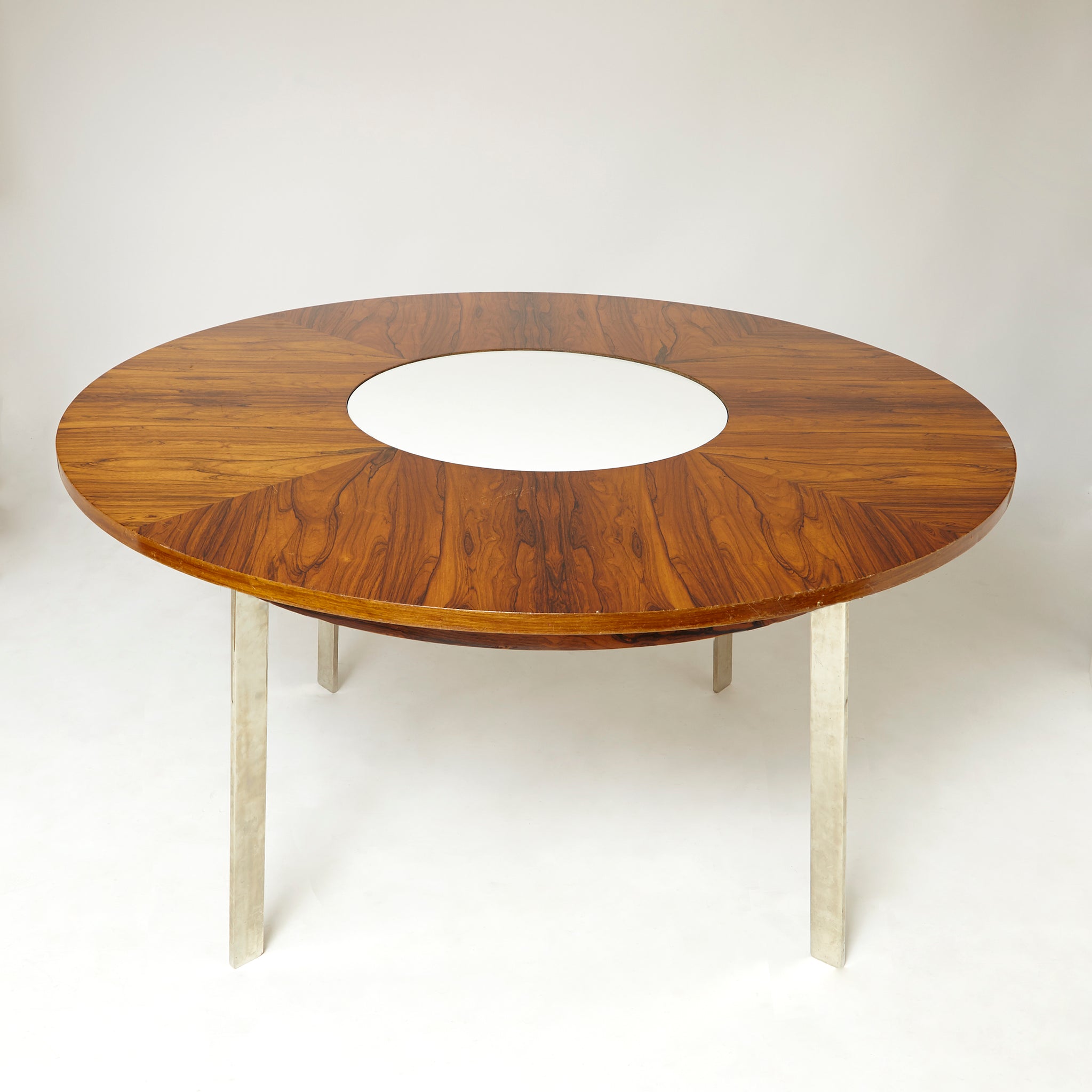 Dinning Table designed by Richard Young for Merrow associates.