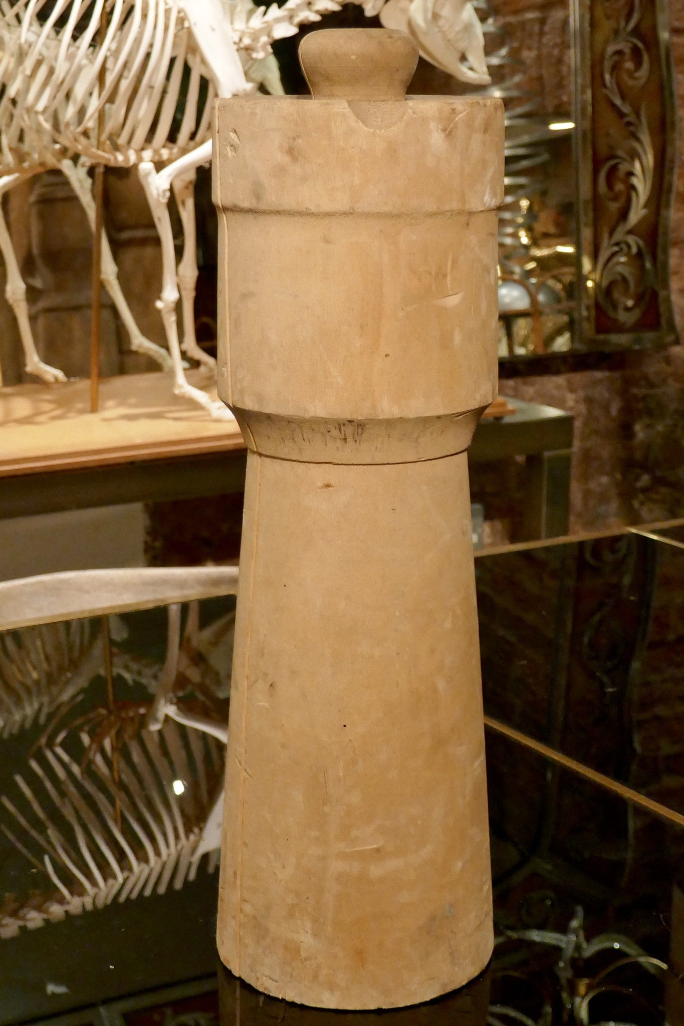 X Gigantic Carved  Wood Chess Set 32 pieces (complete) circa 1960