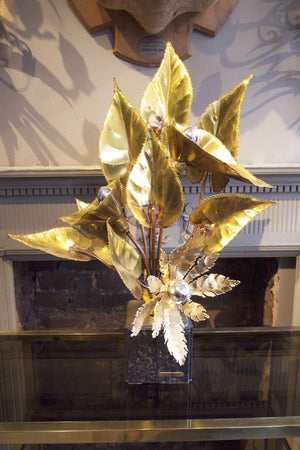 X Impressive Brass Flower Lamp