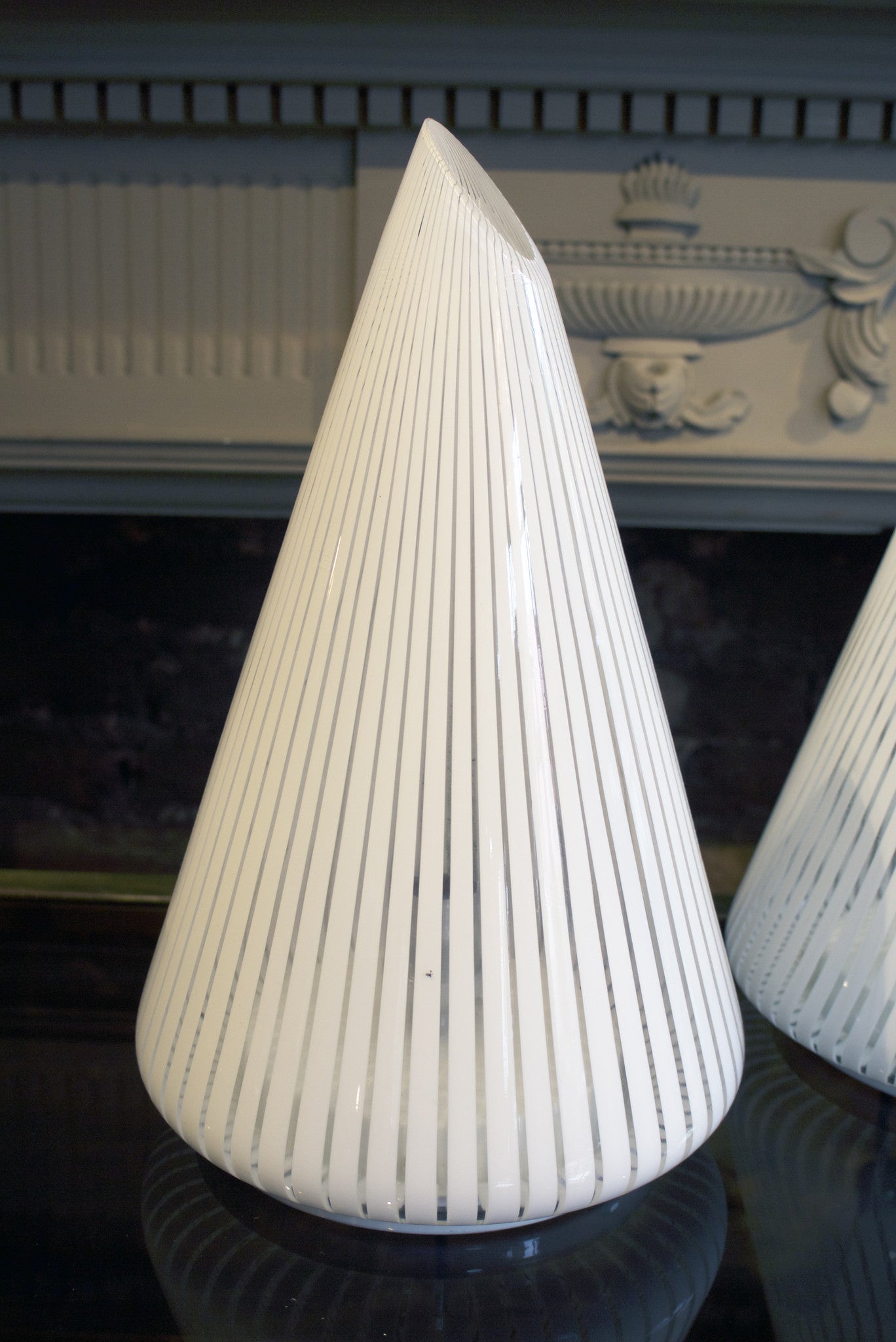 X Pair of glass cone lights