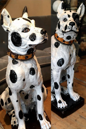 X Imposing Pair of Italian Majolica Pottery Hounds