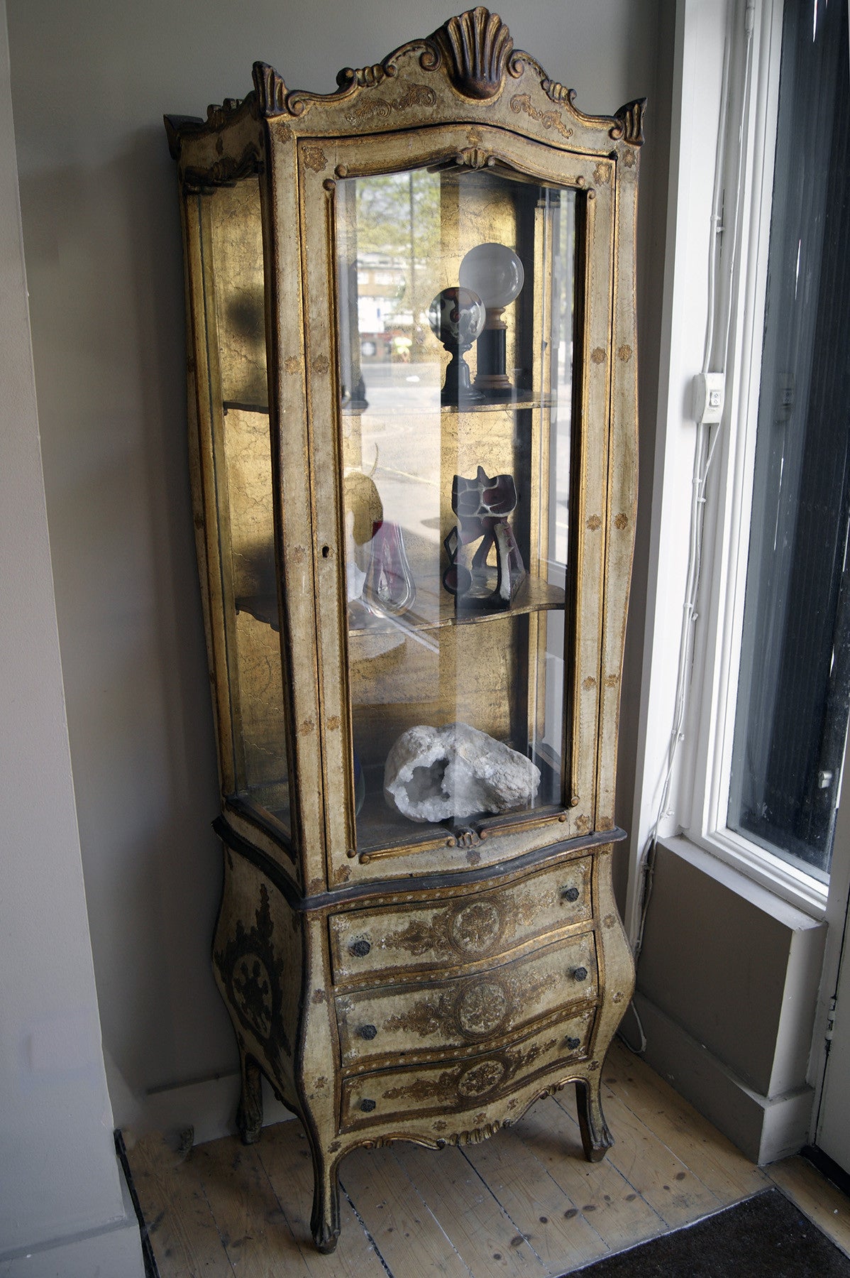 X Parcel Guilt Venetian Bow Fronted Display Cabinet with Glazed Upper Parts